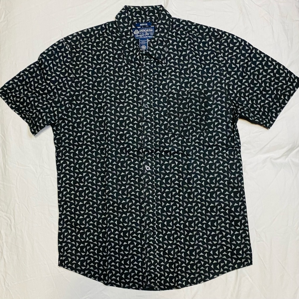 Abstract Triangle Print Button Down Short Sleeve w/ Left Chest Pocket
